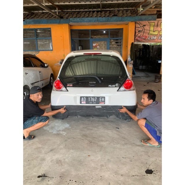 Bodykit Brio Custom Yaris Trd Belakang