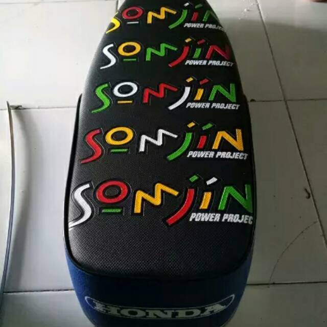 Jok motor ulung C70 somjin murah