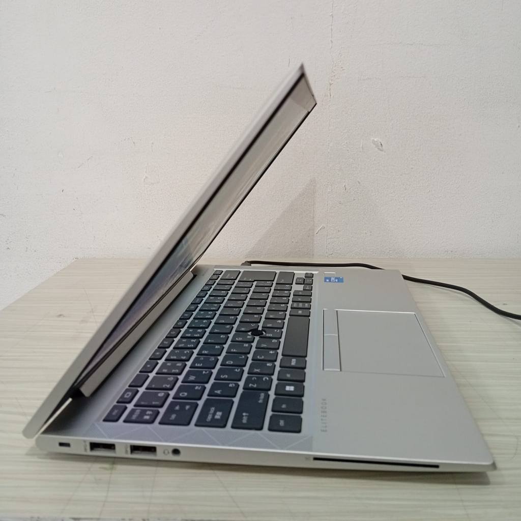 HP Elitebook 840 G8 ram 8GB core i5 GEN11 ssd 256 slim