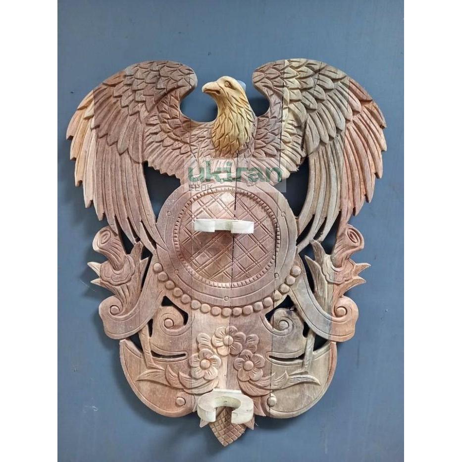 blawong ukir burung garuda dari kayu akasia garap alus mentahan UE53454