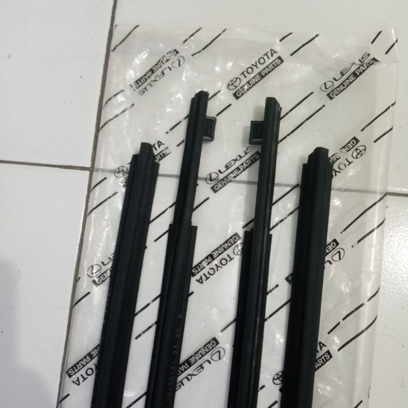 Pelipit kaca luar Avanza xenia 2004-2011 Original