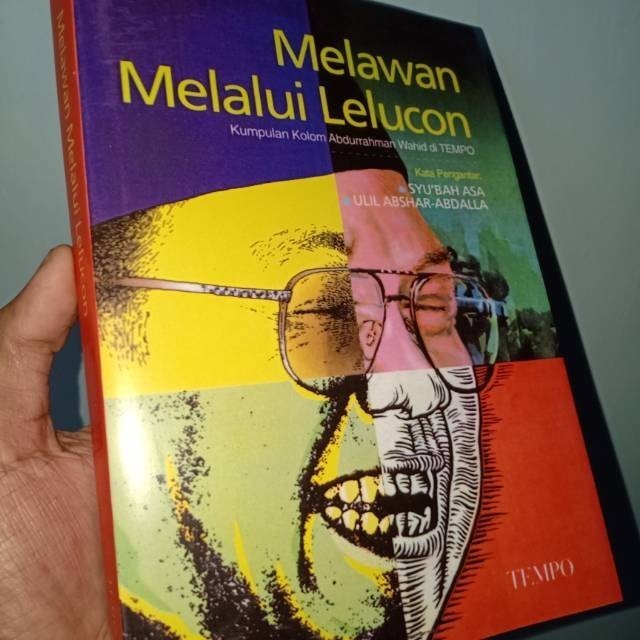 MELAWAN MELALUI LELUCON