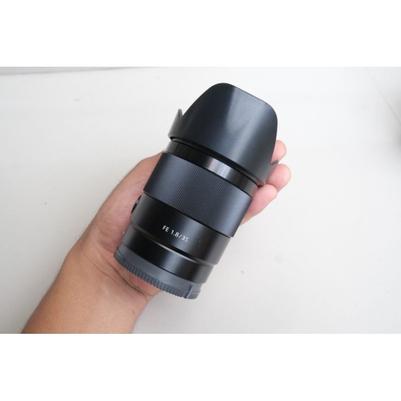 SONY FE 35MM F1.8 SECOND BEKAS LIKENEW SONY FE 35MM F/1.8 BEKAS GARANSI MULUS FOR FULLFRAME