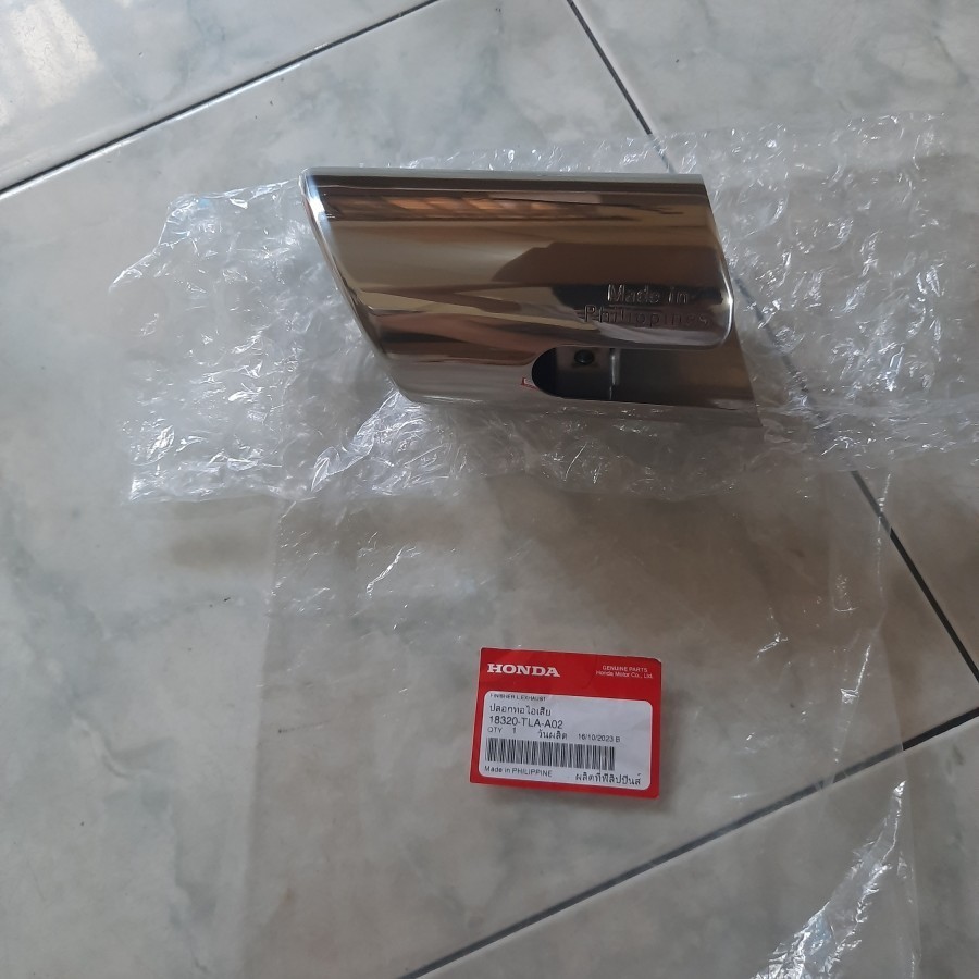 muffler finisher cover knalpot CRV TURBO 2018 2019 2020 2021 2022 ori - kanan