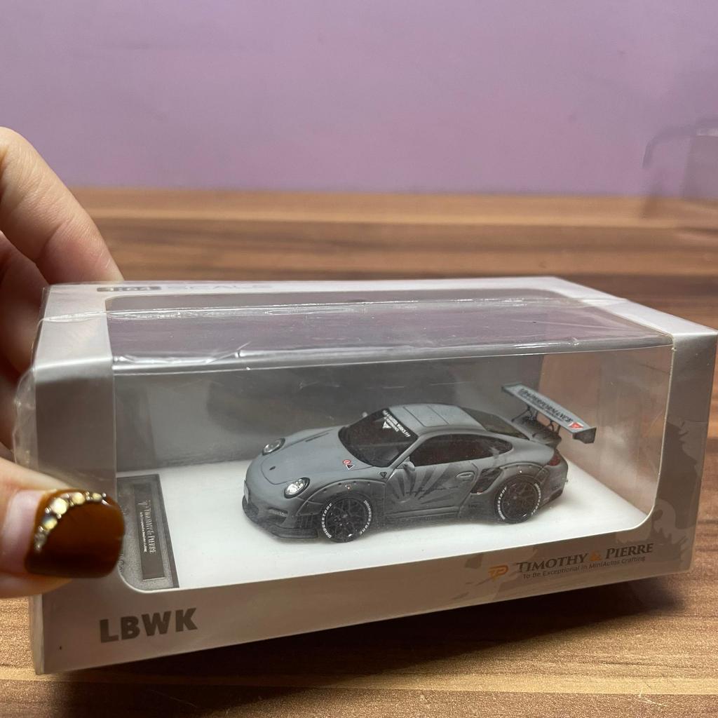 Timothy Pierre Porsche 997 Dirty Fighter 1/64 1:64
