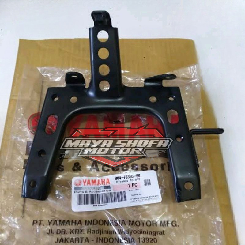 BREKET DUDUKAN LAMPU DEPAN MT 25 ORIGINAL YAMAHA