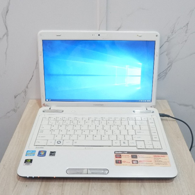 Laptop TOSHIBA SATELLITE L745 INTEL CORE I5-2450M  NVIDIA RADEON Normal Siap Pakai - Laptop Murah - 