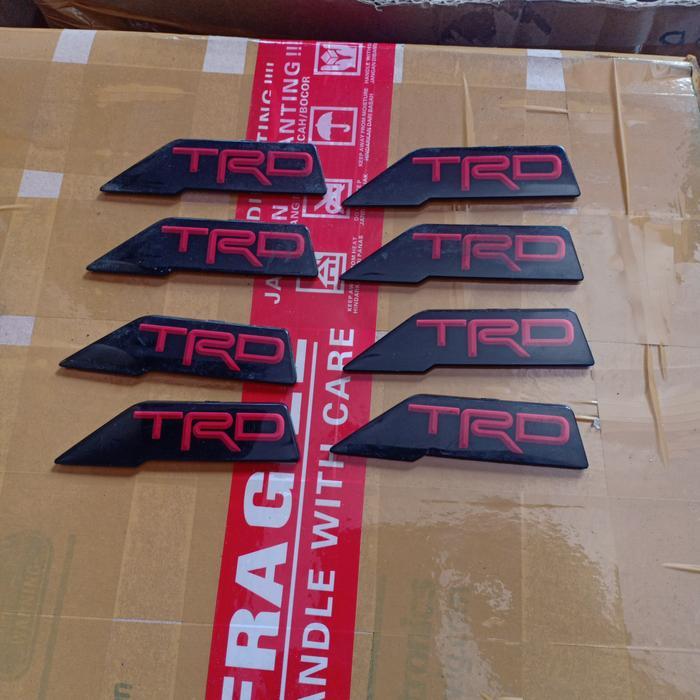 emlem akrilik TRD sportivo gril fortuner 2021 BEST