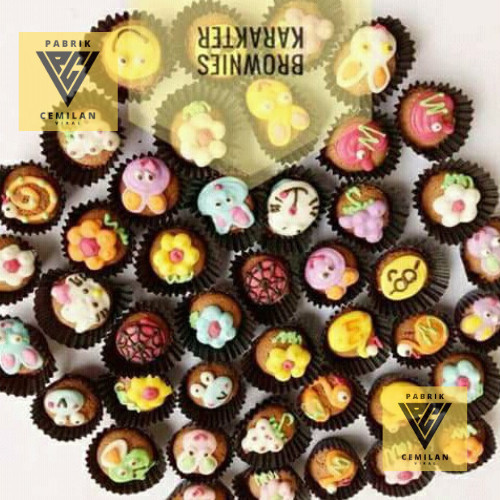 PCV Kue Brownies Karakter 100gr Brownies Karakter Lucu Cookies Karakter Brownies Mini Kering Karakte