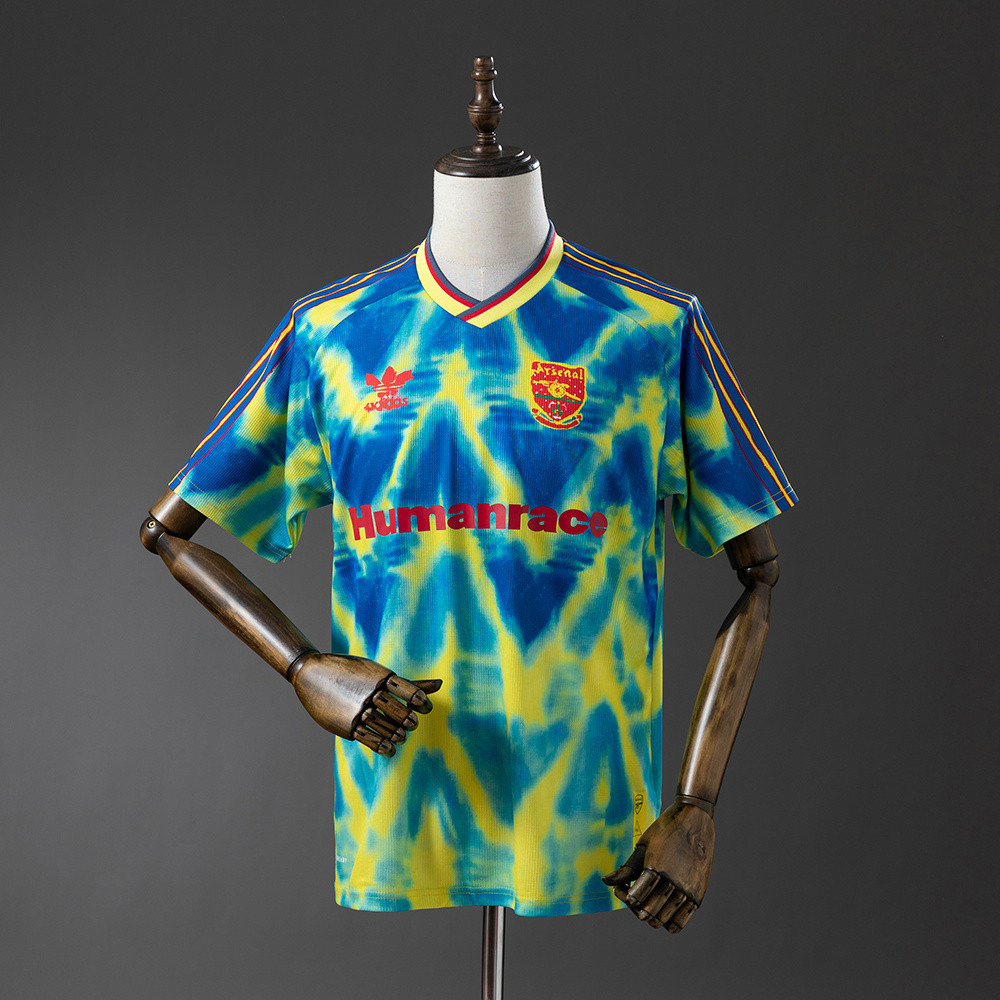 Jersey Arsenal x Human Race Retro T shirt pria