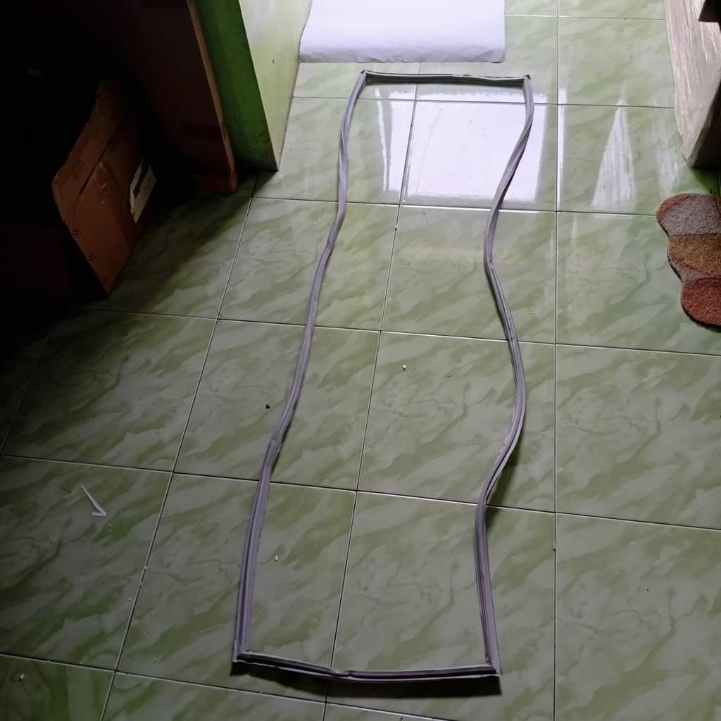 Karet Gasket Kulkas SHARP Pintu Kiri SJ-IS50M-SL SJ-IS61G-BK SJ-IS60M-SL