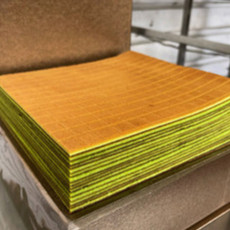 Salute Store Kue Lapis Legit Pandan Harum Gurih 17x17cm