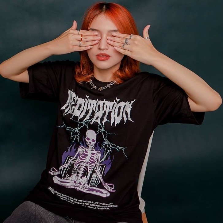 Poeticluzien Black T-Shirt Meditation