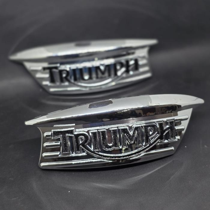 Logo Tempelan Emblem Tangki Motor Triumph Bonneville , Truxton Bobber Scrambler - Boneville