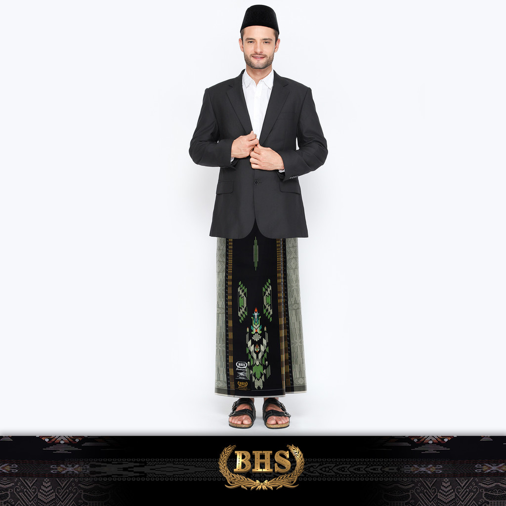 Sarung BHS Masterpiece Gold Motif M81 SGE Hitam Hijau 04
