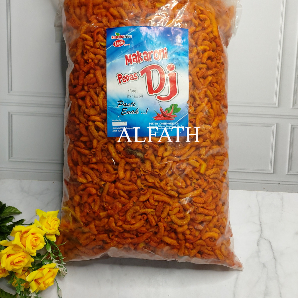 (1slop/ball)Snack Pedas / Jajan Pedas / Makroni spiral / Makroni spiral / Moreng pedas / Bastik peda