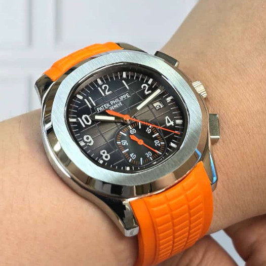 majuwatch PATEK PHILIPPE AQUANUT 5168A-001 AUTOMATIC MOVEMENT BLACK DIAL