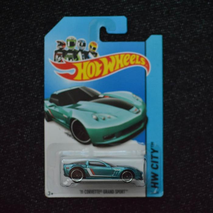 GND48 Hotwheels 1:64 '11 Corvette Grand Sport (Green)