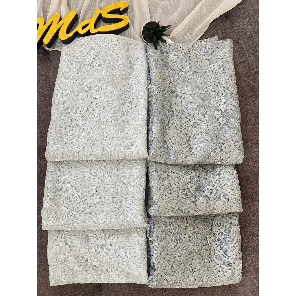 MdS Kain Kebaya Metalik Ceplok Silver dan Putih 2 kebaya 2,6 x 1,5 m JIS