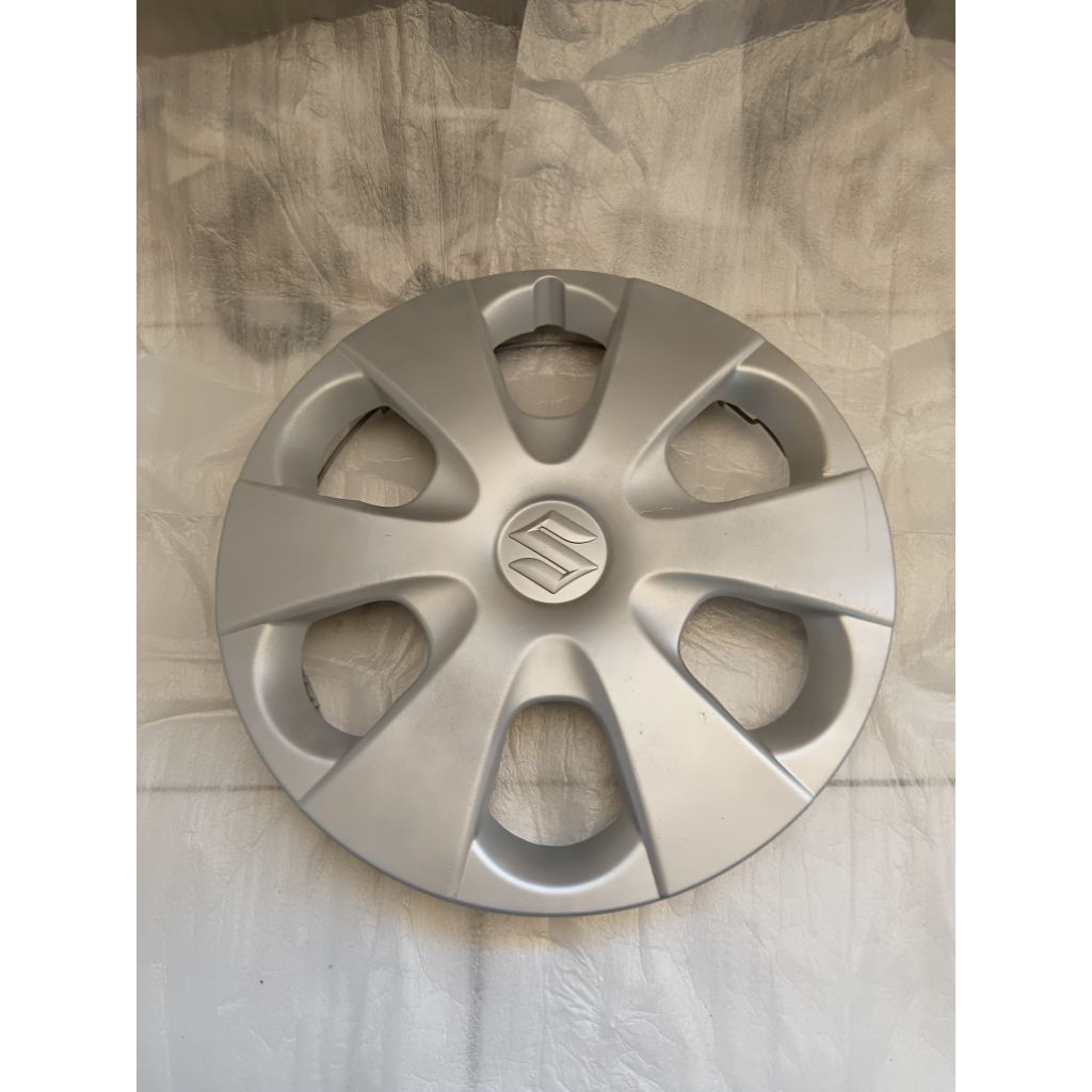 Tutup velg Wheldop wheeldop Wildop Suzuki APV R14 lepasan