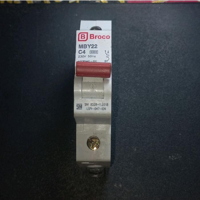 MCB BROCO baru / new SNI Original C4 4A 4 amper broko listrik meteran sekring sekering 1