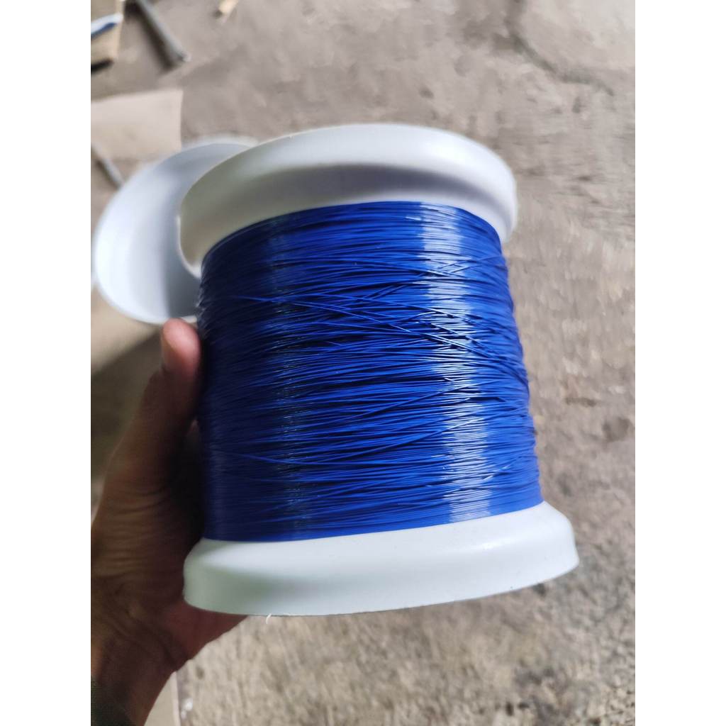 Bladu Besar Plus Kenur Layangan /gogolong medar/ Golongan Sudah Termasuk Benang Panjang Utk Bermain 