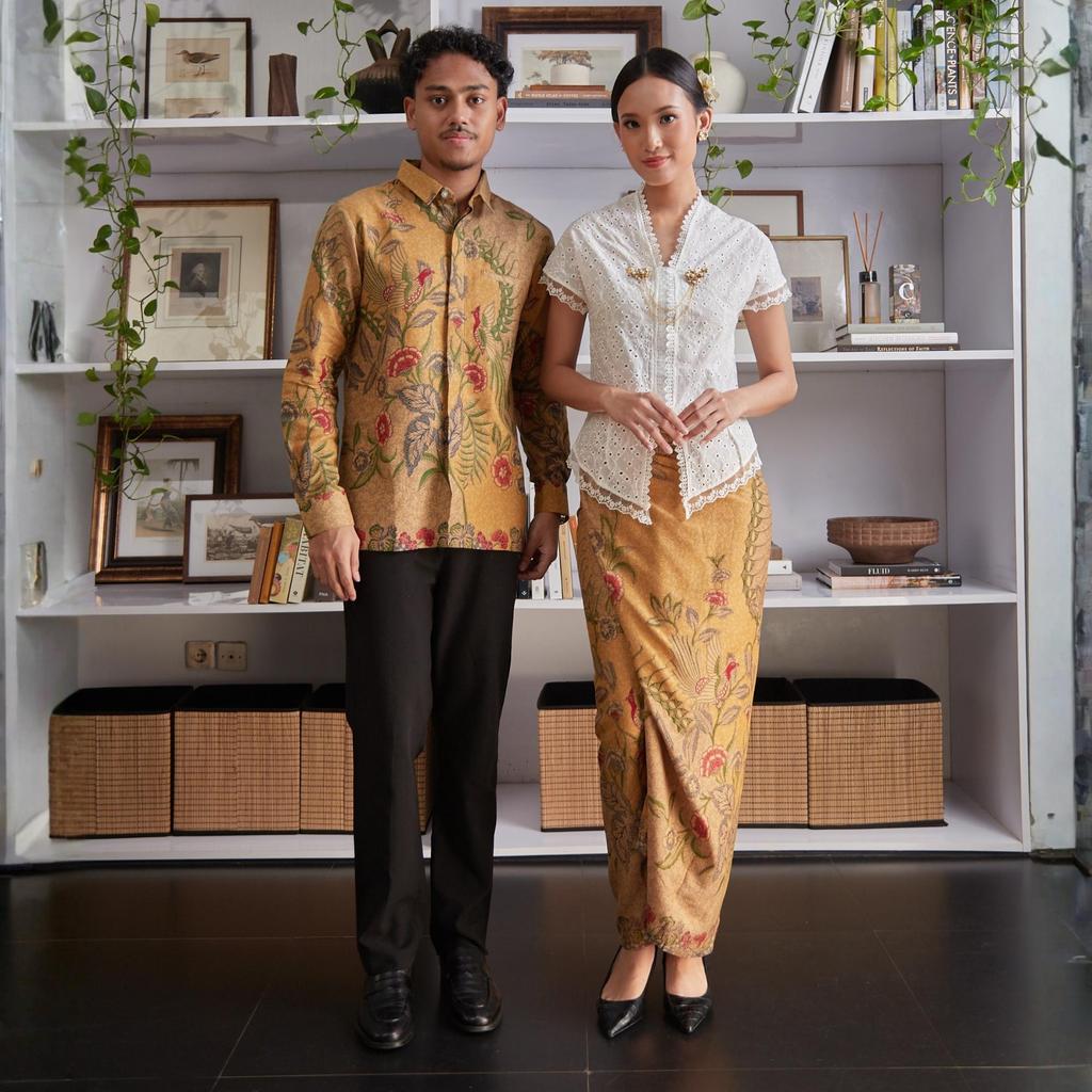 Ningrana - Mandalas Set Sarimbit Couple Kemeja Lengan Panjang dan Rok Batik Premium