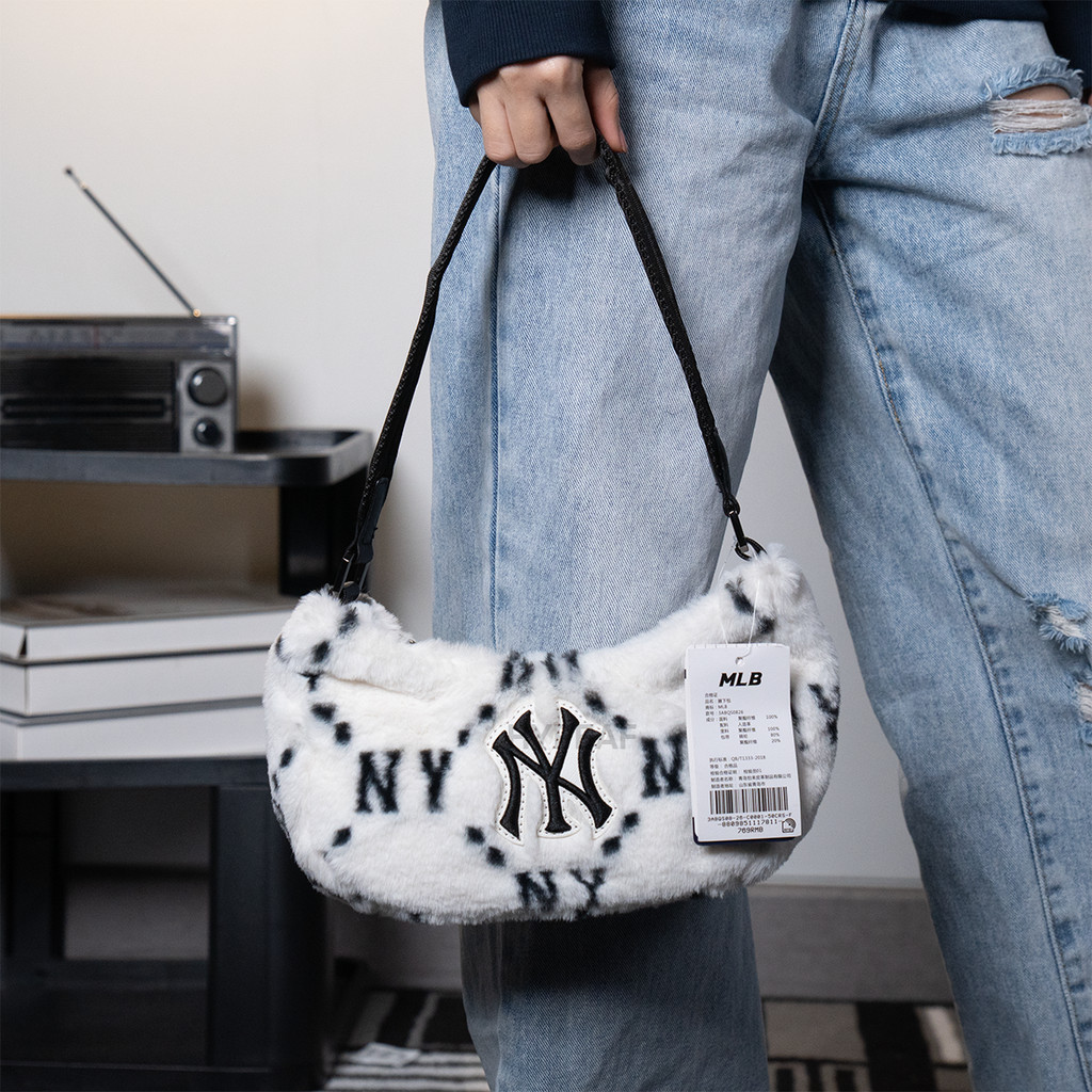 MLB Dia Monogram Fur Hobo Shoulder Bag Authentic / Tas Bahu MLB Original