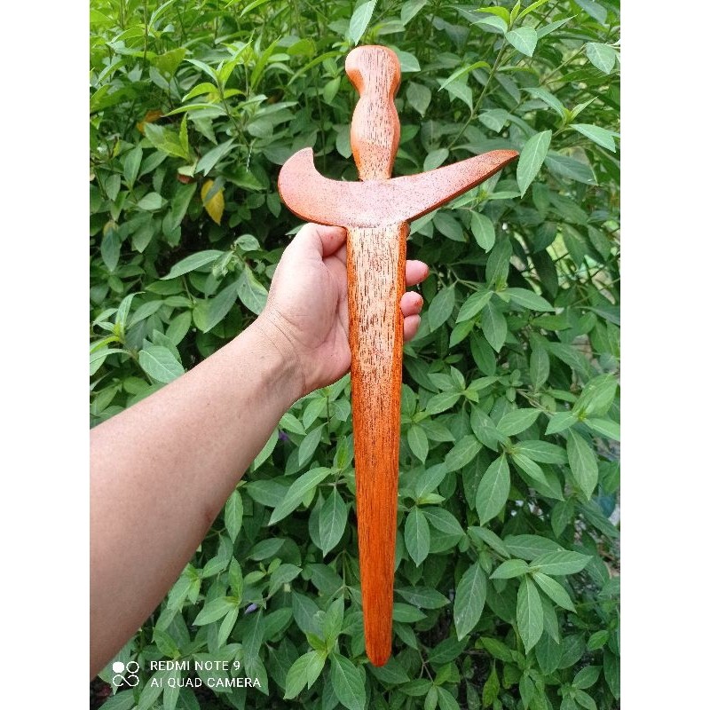 KERIS PERAGA - KERIS MAINAN - KERIS TRADISIONAL - KERIS KAYU JATI - KERIS KOMPLIT SARUNG KAYU - KERI