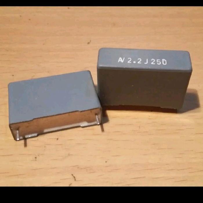 Capacitor 2,2uF 2,2 uF / 250v 2.2uf 2.2 uf 250v BERKUWALITAS...