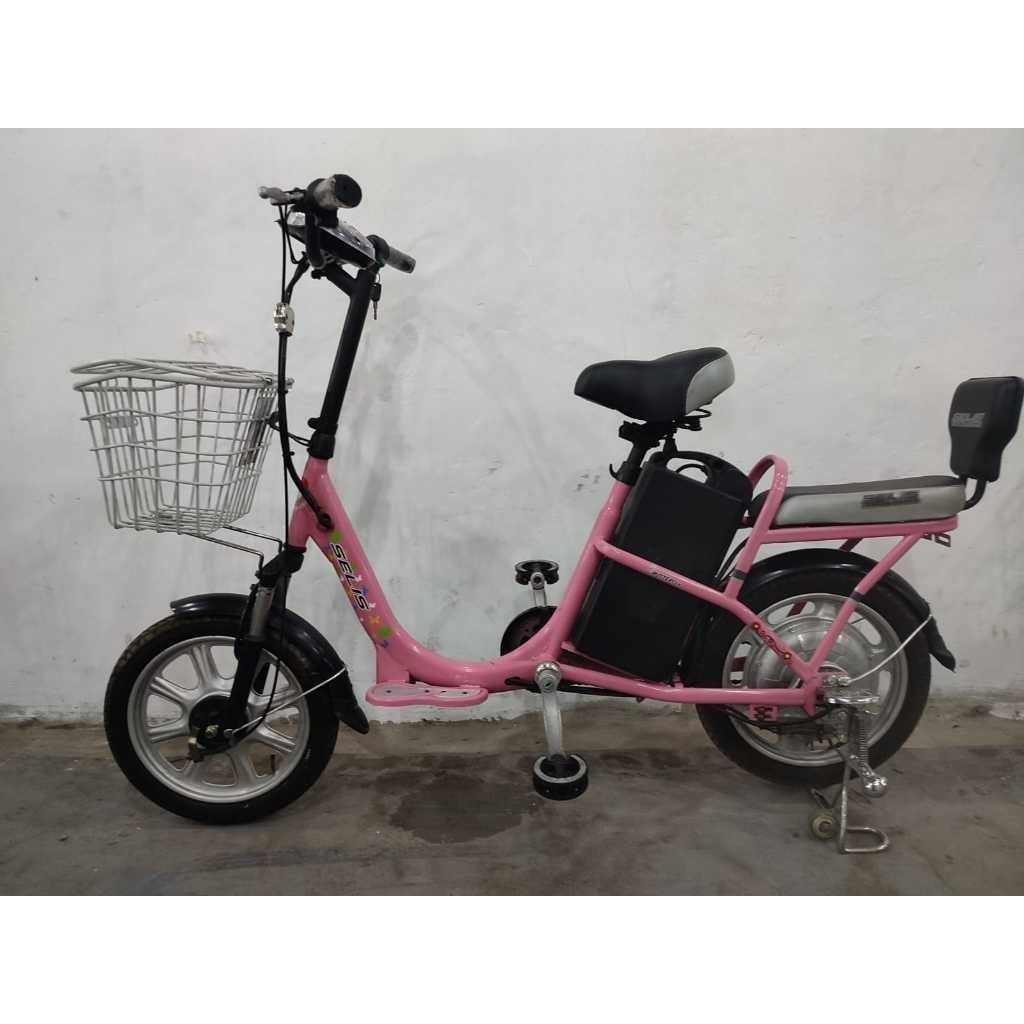 Cuci Gudang - SELIS Sepeda listrik Butterfly