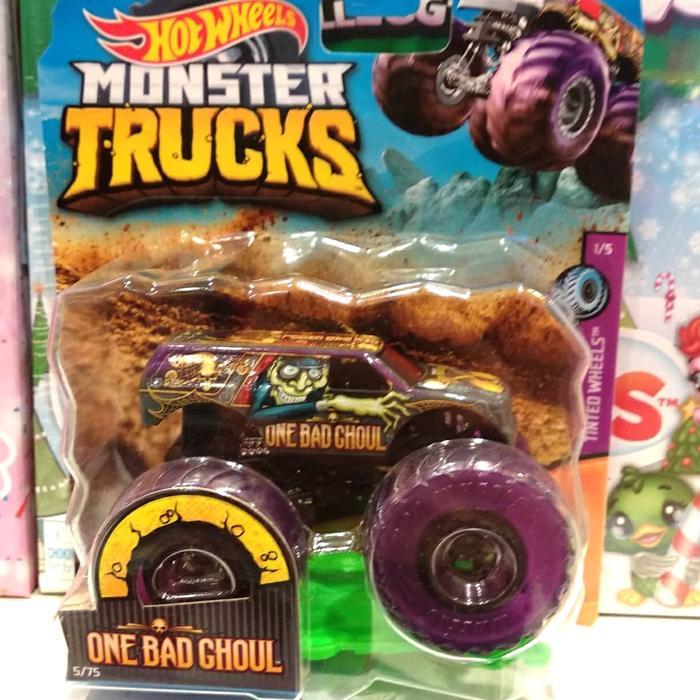 Monster Trucks One Bad Ghoul Purple Tires Ban Ungu truck Hot wheels