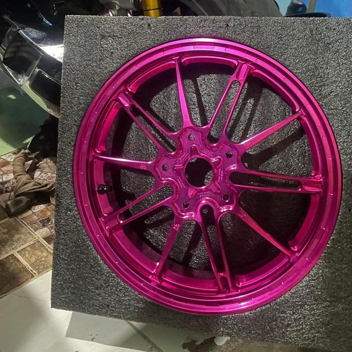 Velg Vespa Matic merk MK Factory pink Limited version
