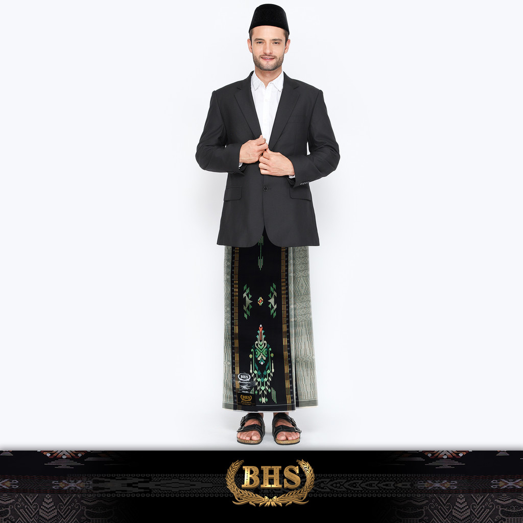 Sarung BHS Masterpiece Gold Motif M81 SGE Hitam Hijau 03