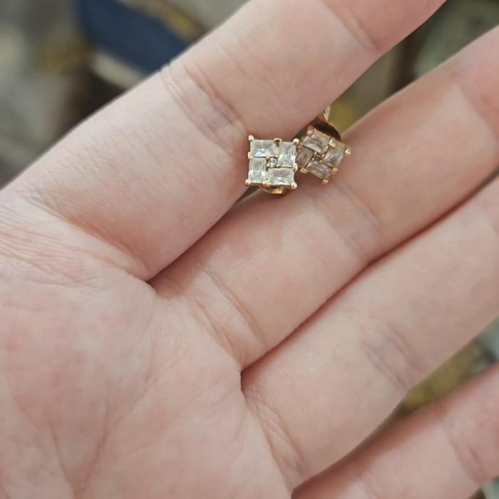 giwang anting tusuk tindik love hati daun emas  375 8k kuning ubs