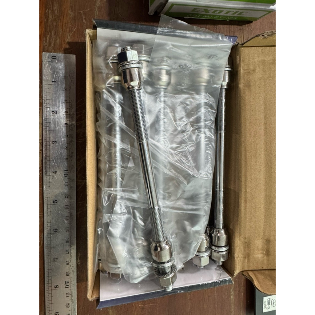 HUB AS RODA SEPEDA BAGIAN BELAKANG EXOTIC CHROME