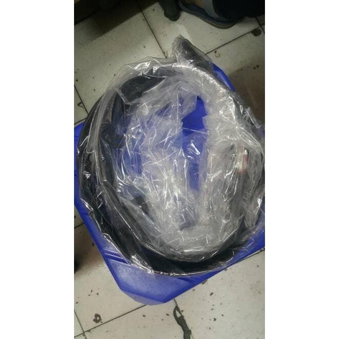 karet lidah / spoiler bumper depan brio Top