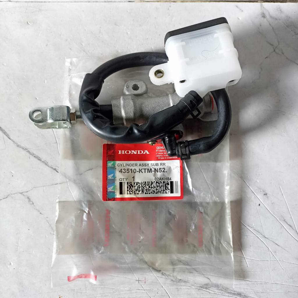 Master Rem Belakang Assy (Rear Master Cylinder) Honda Supra X 125 DD / Tiger Revo - Kode Part 43510-