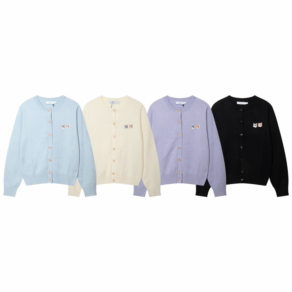 Cardigan rajutan wol kerah bulat dengan logo kepala dua rubah Maison Kitsune, atasan wanita
