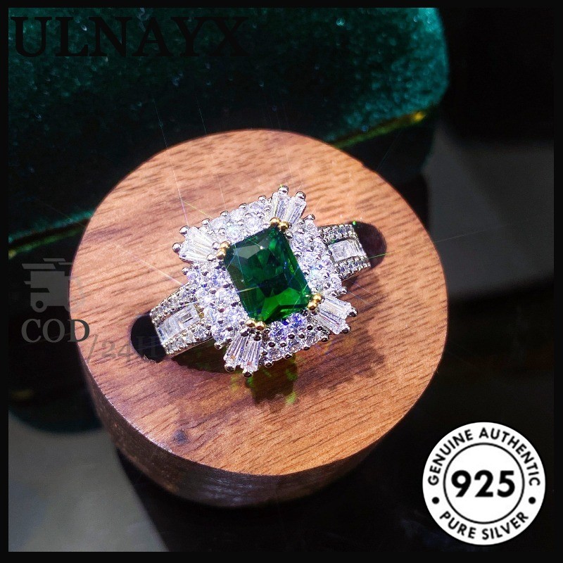 Cincin Berlian Emas Putih Safir Hijau Wanita Zircon Persegi
