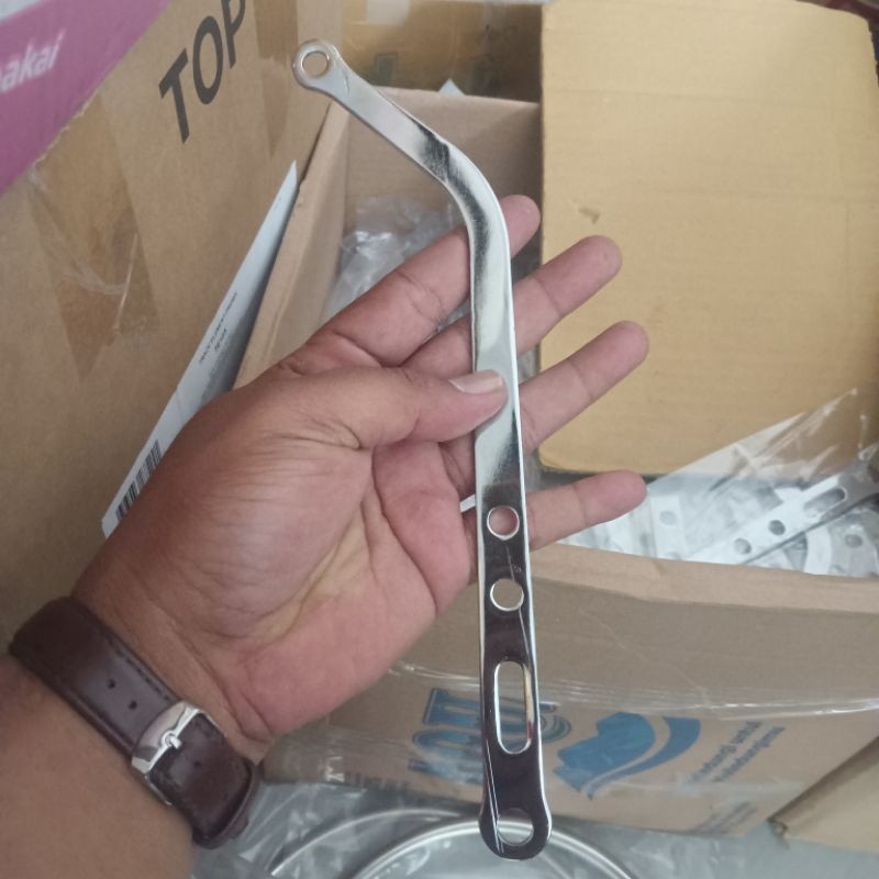 PANGKON BREKET KNALPOT MODEL L BREKET KNALPOT BESI PANGKON KNALPOT L PANGKON BREKET L BREKET KNALPOT