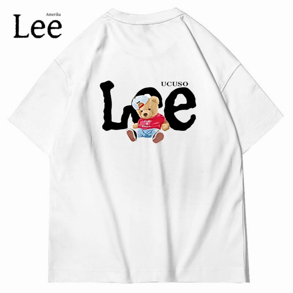 Kaos Lee Pria Putih dengan Motif Beruang Lucu di Belakang – Baju Distro Imut