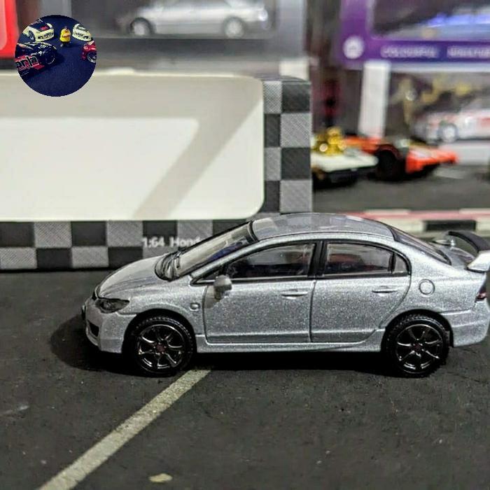Diecast DCT Honda Civic Type R FD2 2007 Silver RESTRO
