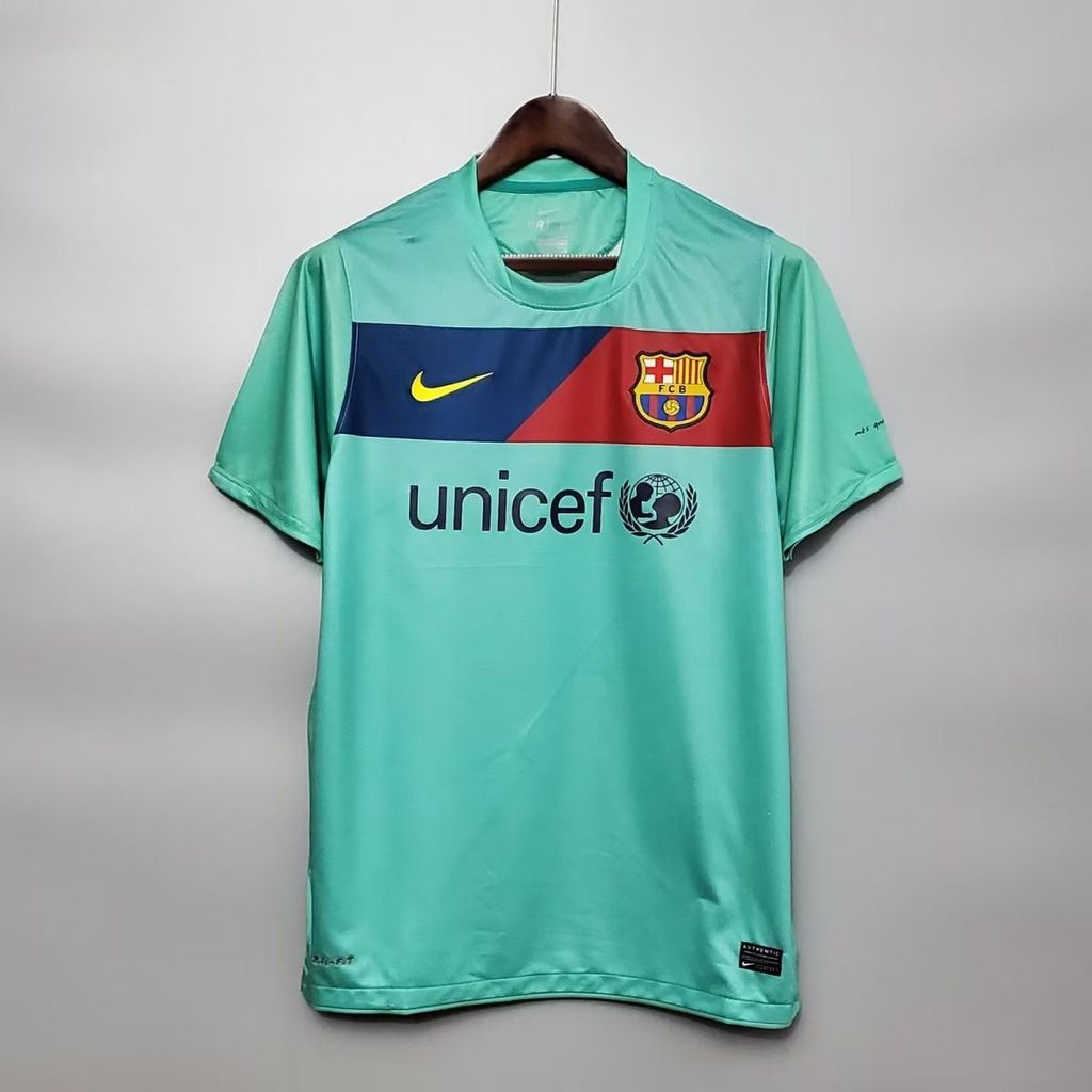 10-11 Season Barcelona Home Shirt Barcelona No. 10 Messi No. 6 Xavi No. 8 Iniesta Football Jersey