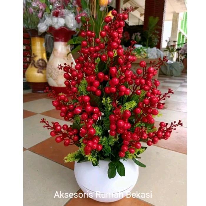 KlikRumah RANGKAIAN POHON CHERRY / TANGKAI BERRY ARTIFICIAL DENGAN POT BOLA Dekorasi - 1 set pot put
