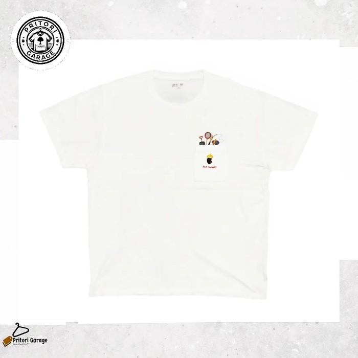 Kaos T-shirt Pocket Graphic Animal Crossing X Uniqlo White Color Vintage XXL