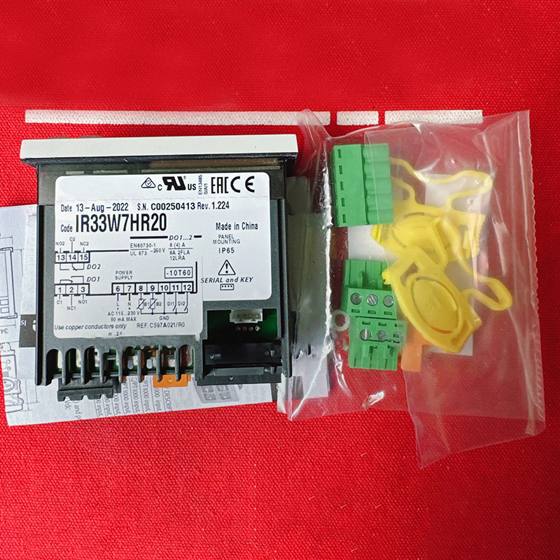 IR33Z7HR20 1PC New For CAREL IR33W7LR20 IR33W7HR20 IR33Z7LR20 Temperature Controller