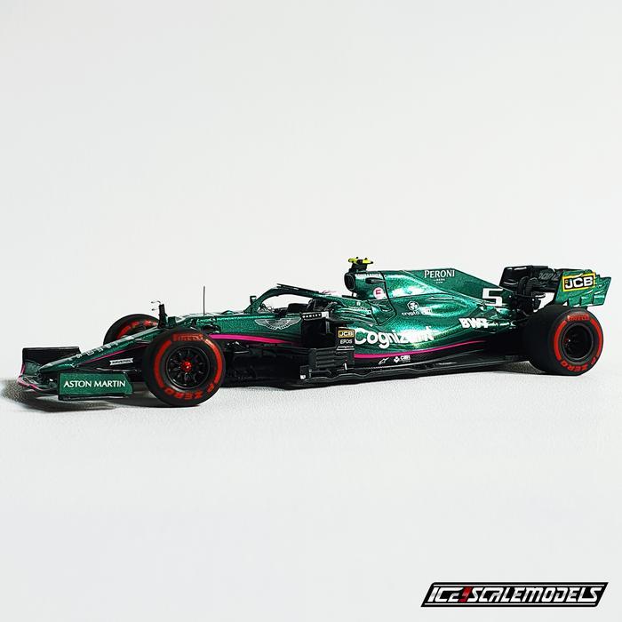 Diecast F1 Spark 1:43 Aston Martin AMR21 Sebastian Vettel 2021 RESTRO