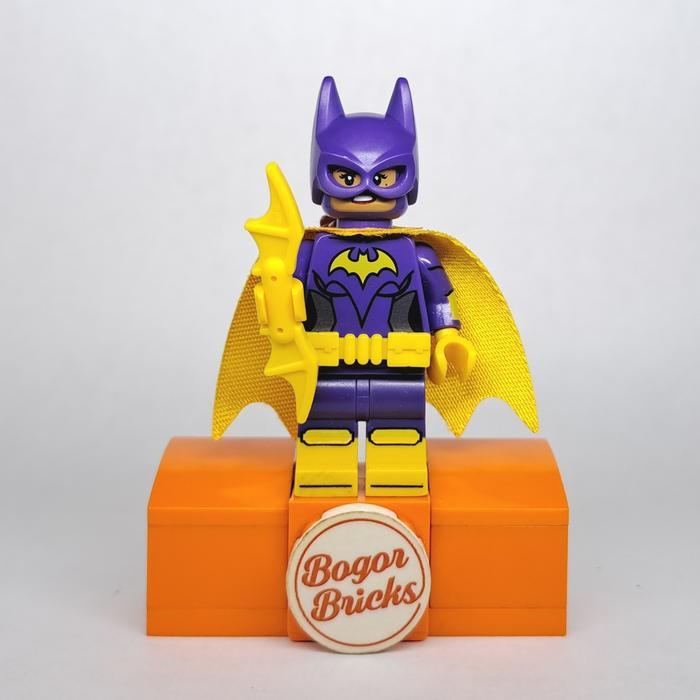 Lego Minifigure Super Heroes - Batgirl RESTRO