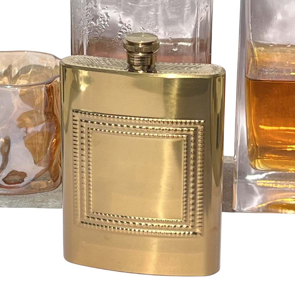 Stainless Steel Hip Flask  8oz with Leather Bag, High Quality, Heavy and Golden plate